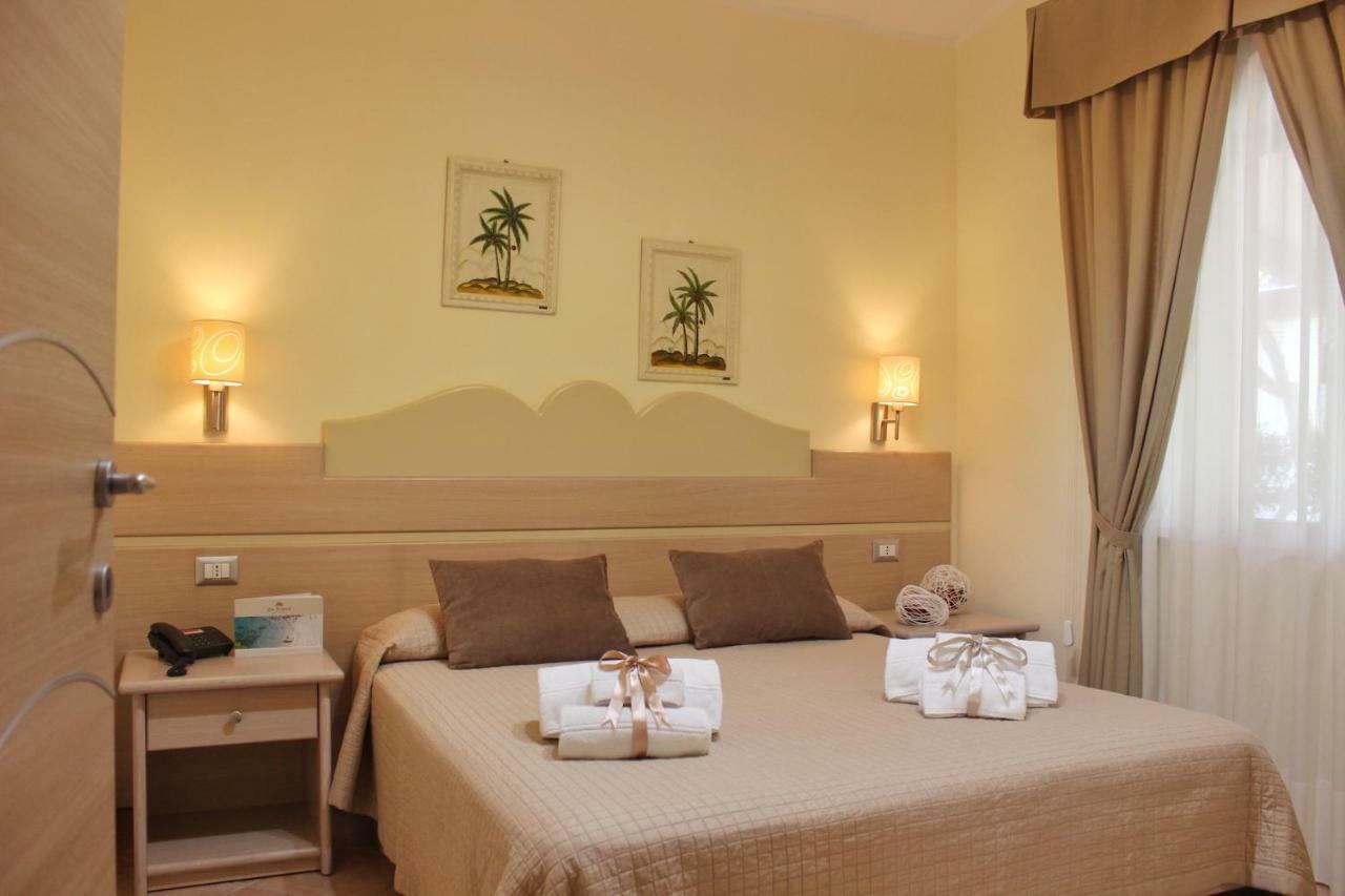 Blu Tropical Resort Zambrone Eksteriør billede